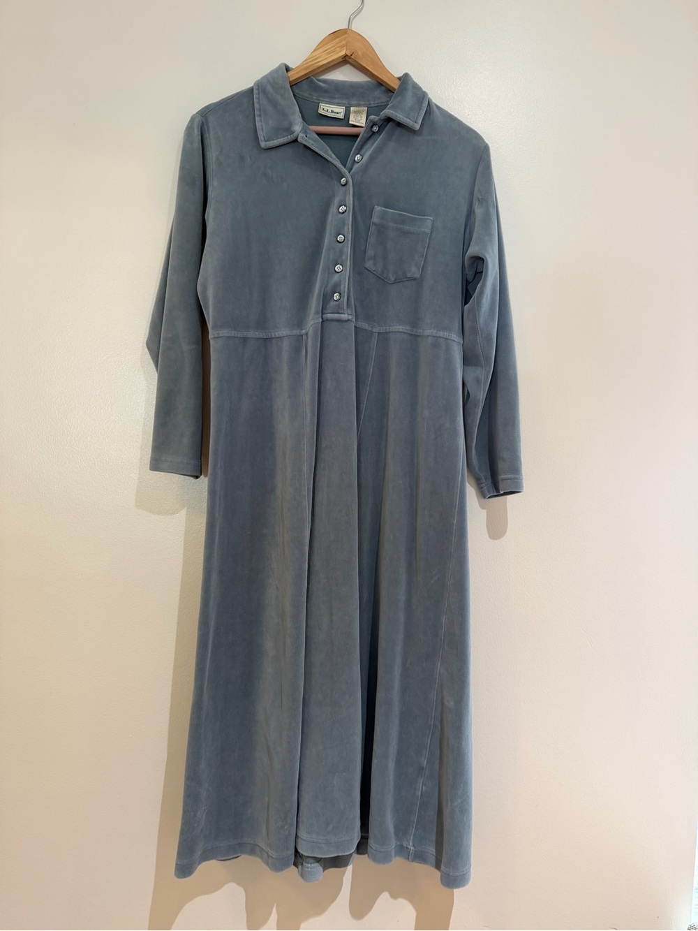 Vintage L.L. Bean Slate Blue Long Sleeve Velour buttonFront Dress size 12 petite
